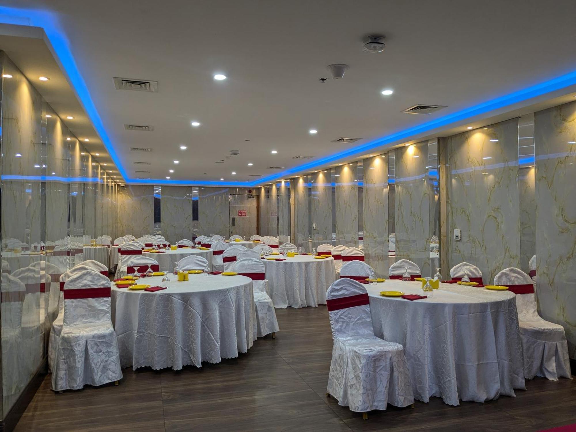 Fortune Atrium Hotel Дубай Экстерьер фото
